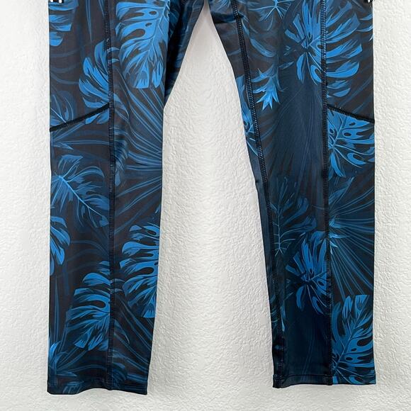 C&C California Palm Springs Black High Waist Cropped Workout Leggings Medium NWT - Picture 5 of 12